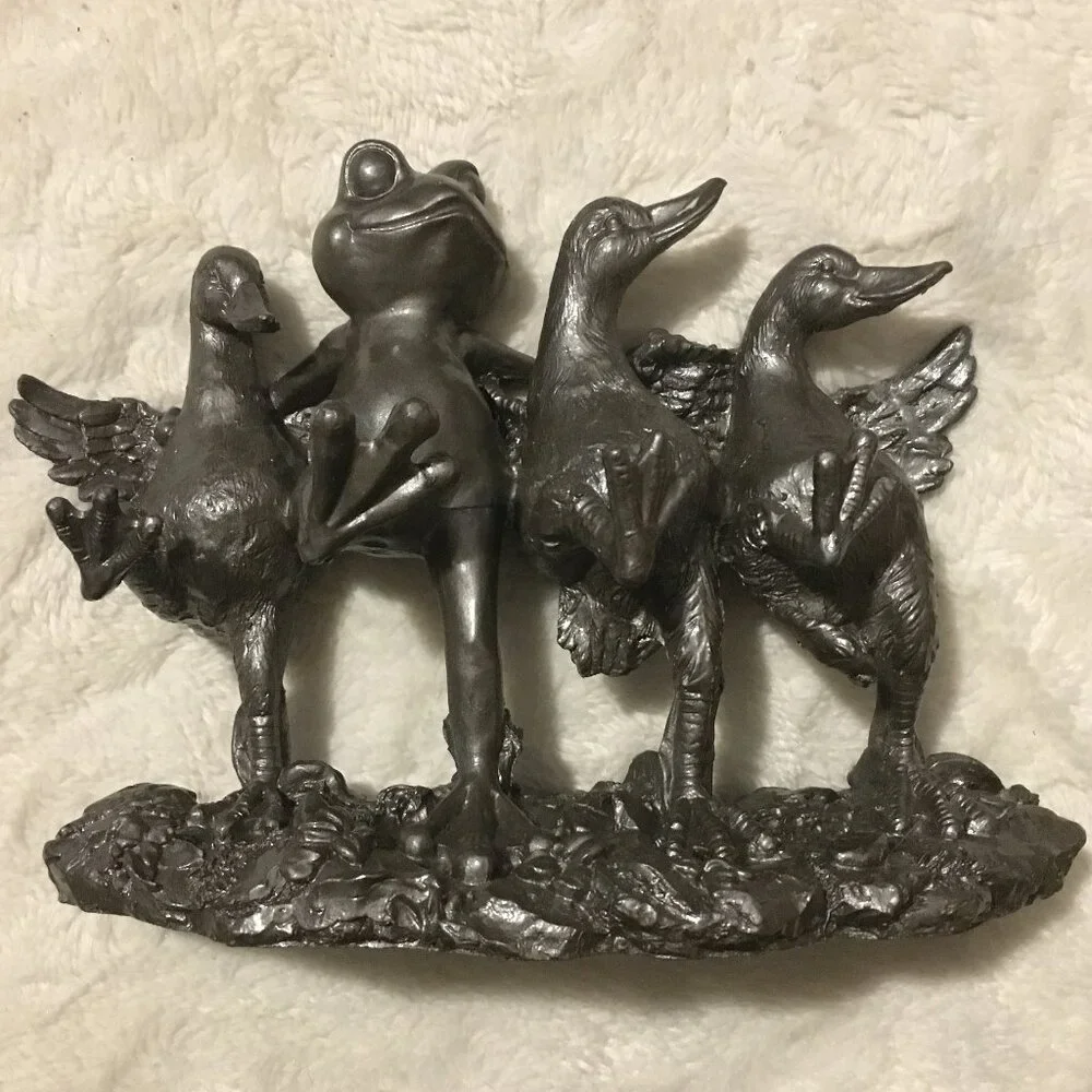Vintage Gunmetal Grey Frog & Ducks Garden Statue Dancing Can-Can Line Kitsch - Picture 2 of 12